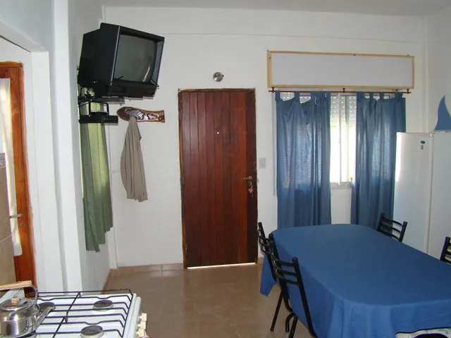 Departamento 5 — 5 cocina comedor 02